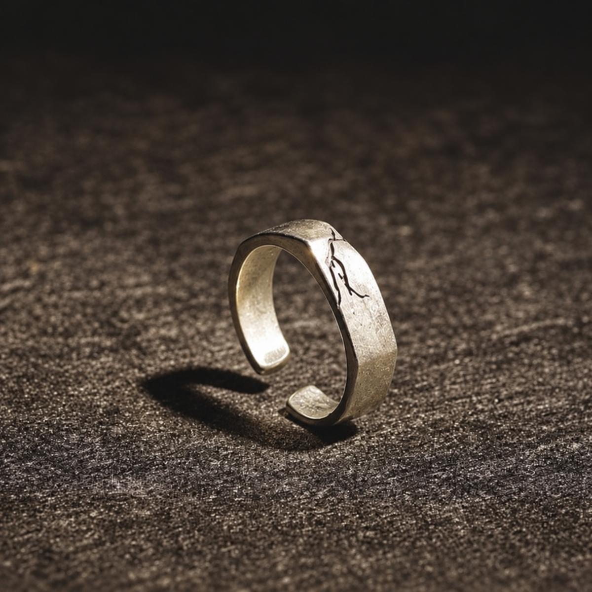 Vintage Cracked Open-Finger Ring