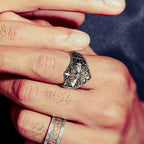 Trendy Silver Iris-Patterned Ring